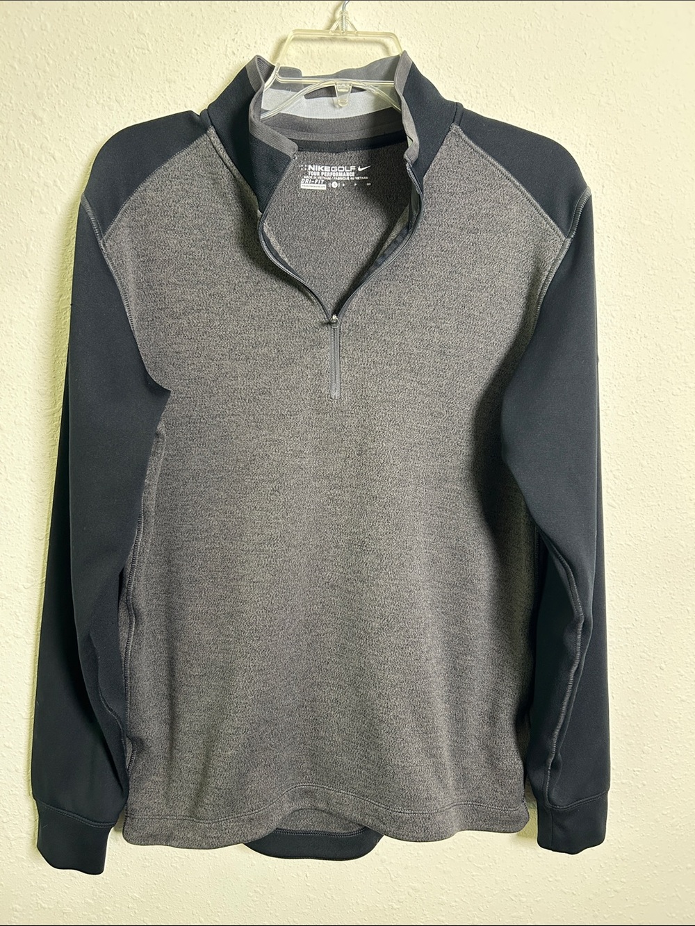 Nike Golf Tour Performance Dri-Fit 1/4 Zip Long sleeve Men’s Sm Pullover Fleece